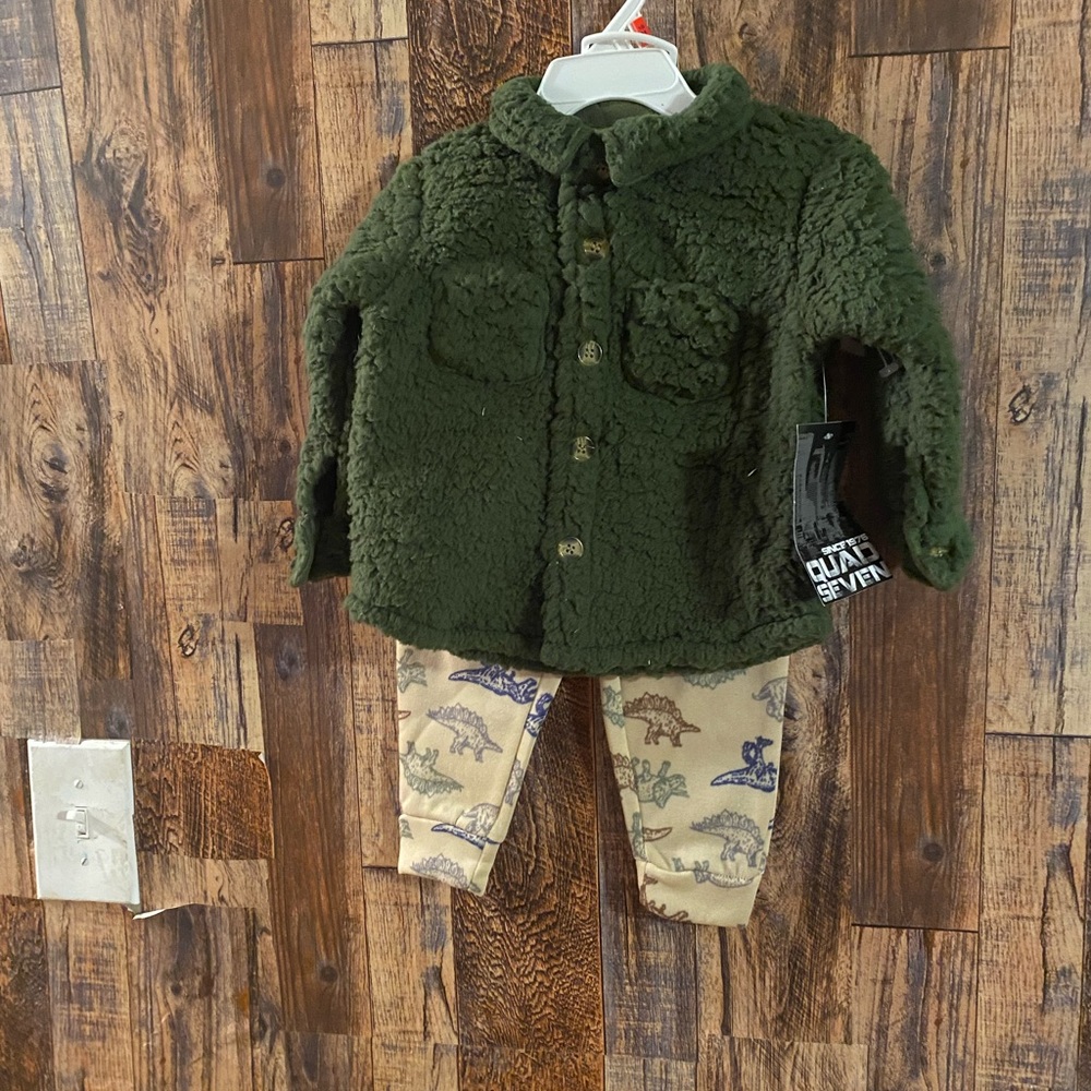 NWT  Waldo Seven Boys Sherpa Button Front Shacket and Joggers - Olive size 18M